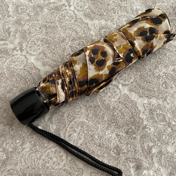 Fulton Umbrella Leopard Pattern Minilite - Brand New ☔️ - Picture 3 of 5
